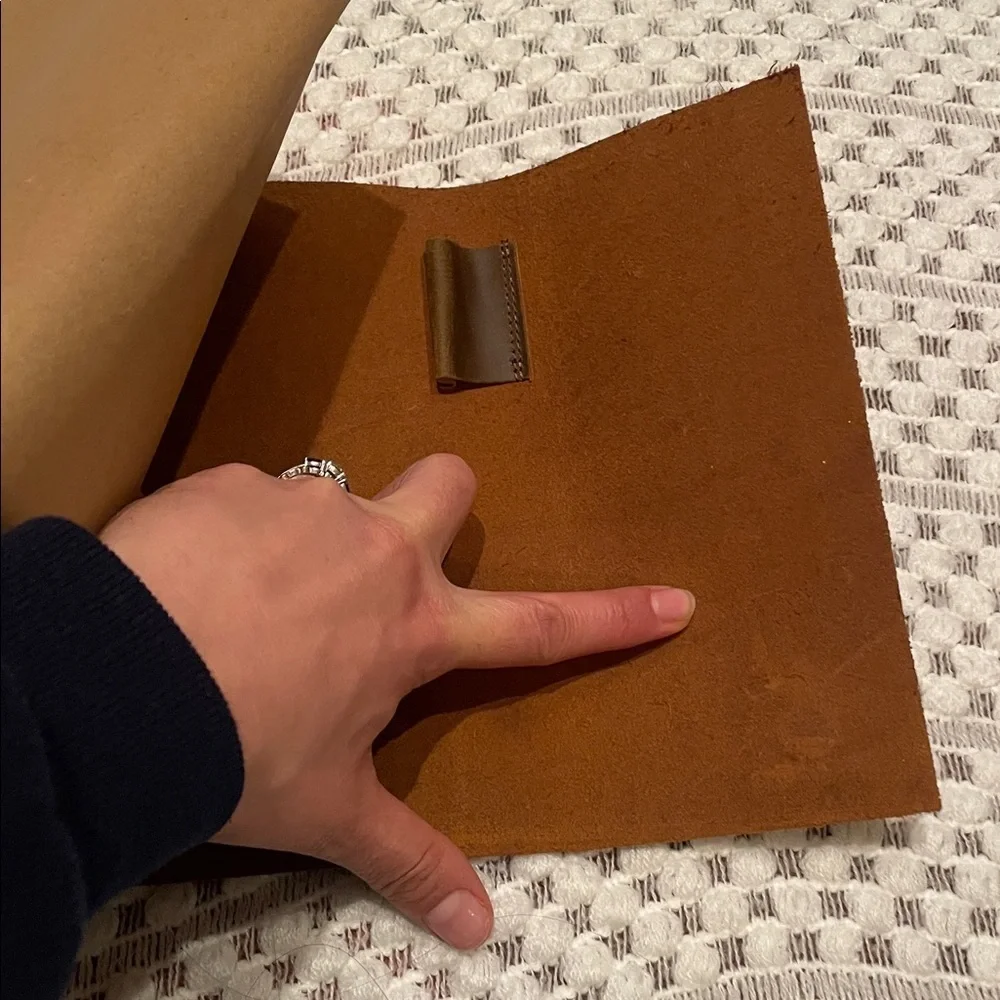 NWT Sovereign Brown Leather Travelers Journal Set with Pen